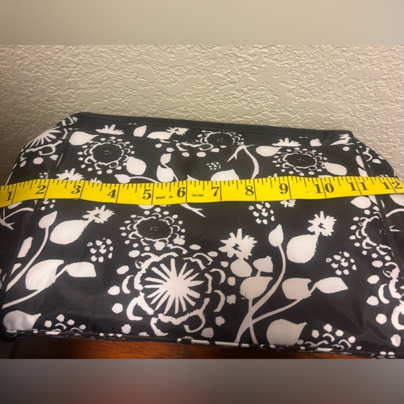 Thirty-One Floral Black and White Cosmetic Bag - Picture 6 of 6